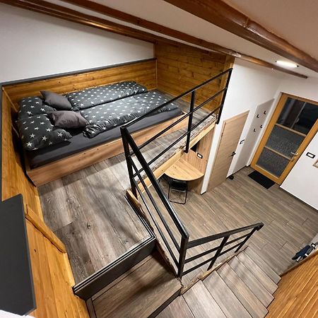 Apartma Mia Crni Kal Ngoại thất bức ảnh