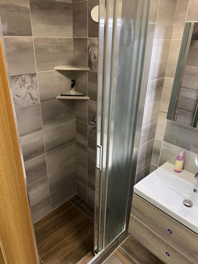 Apartma Mia Crni Kal Ngoại thất bức ảnh