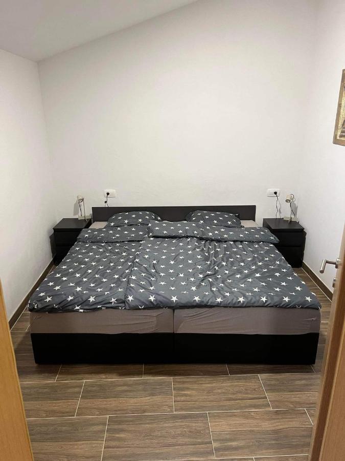 Apartma Mia Crni Kal Ngoại thất bức ảnh