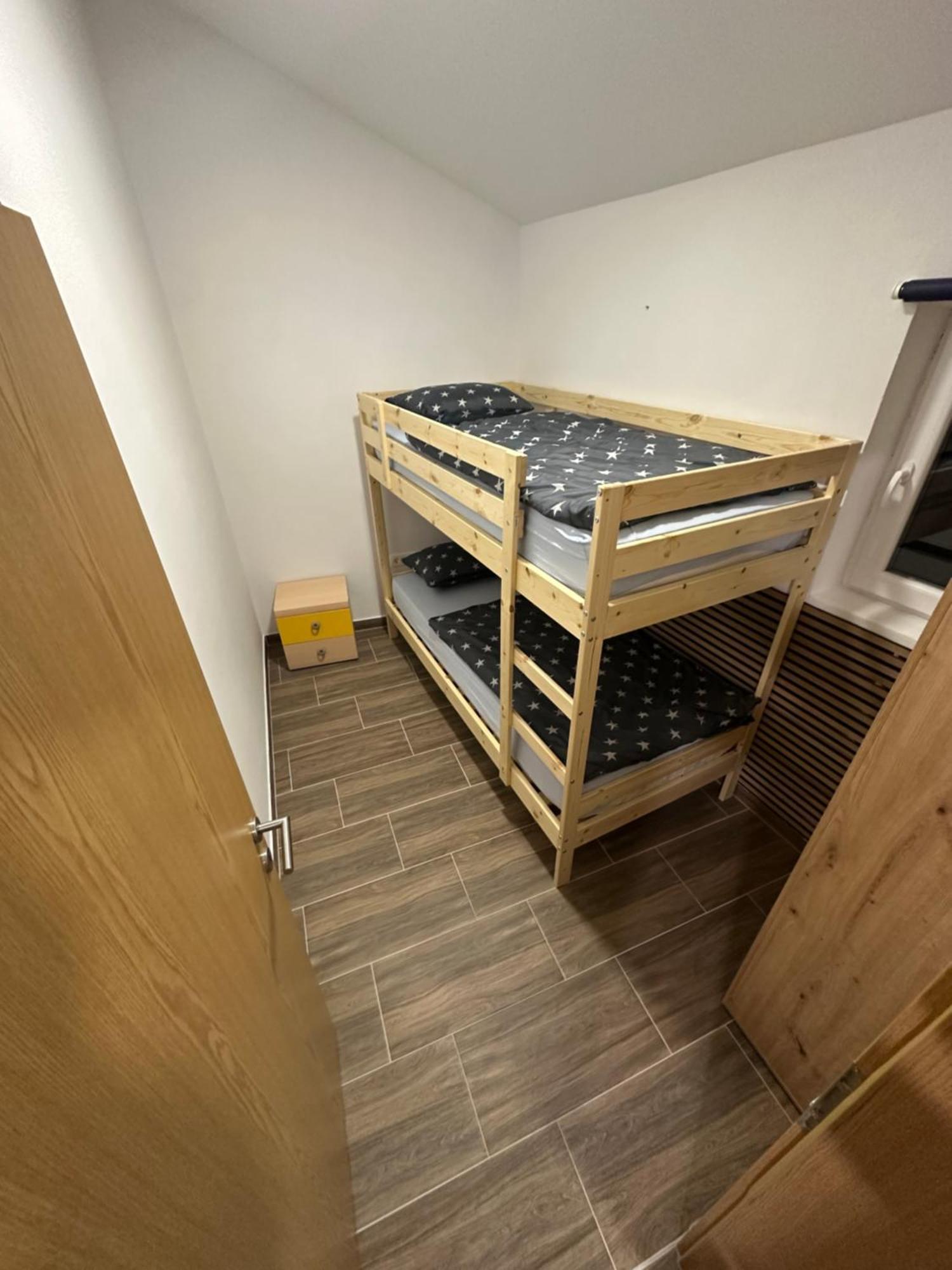 Apartma Mia Crni Kal Ngoại thất bức ảnh